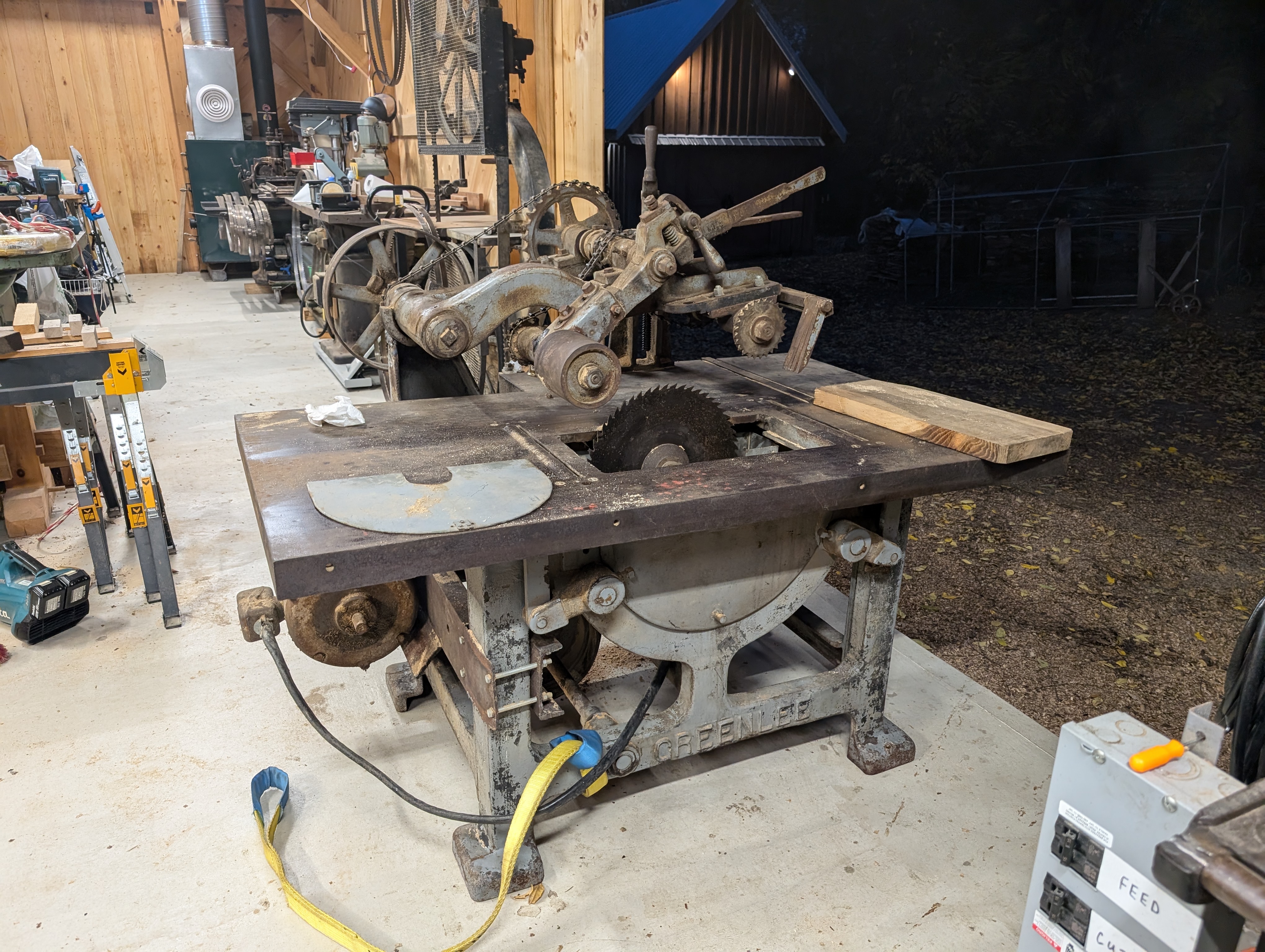No. 426 Self-Feed Rip Saw